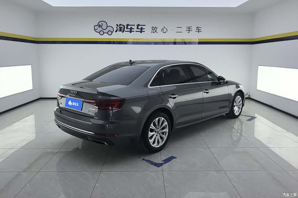 Audi A4L, 2019 3