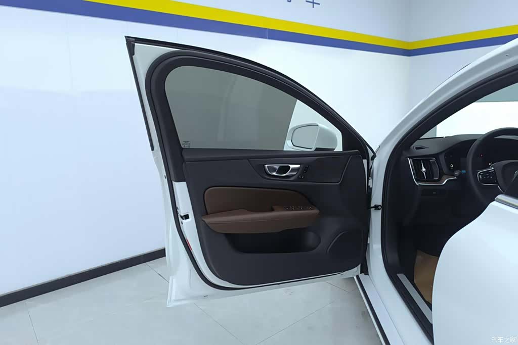 Volvo S60, 2024 7