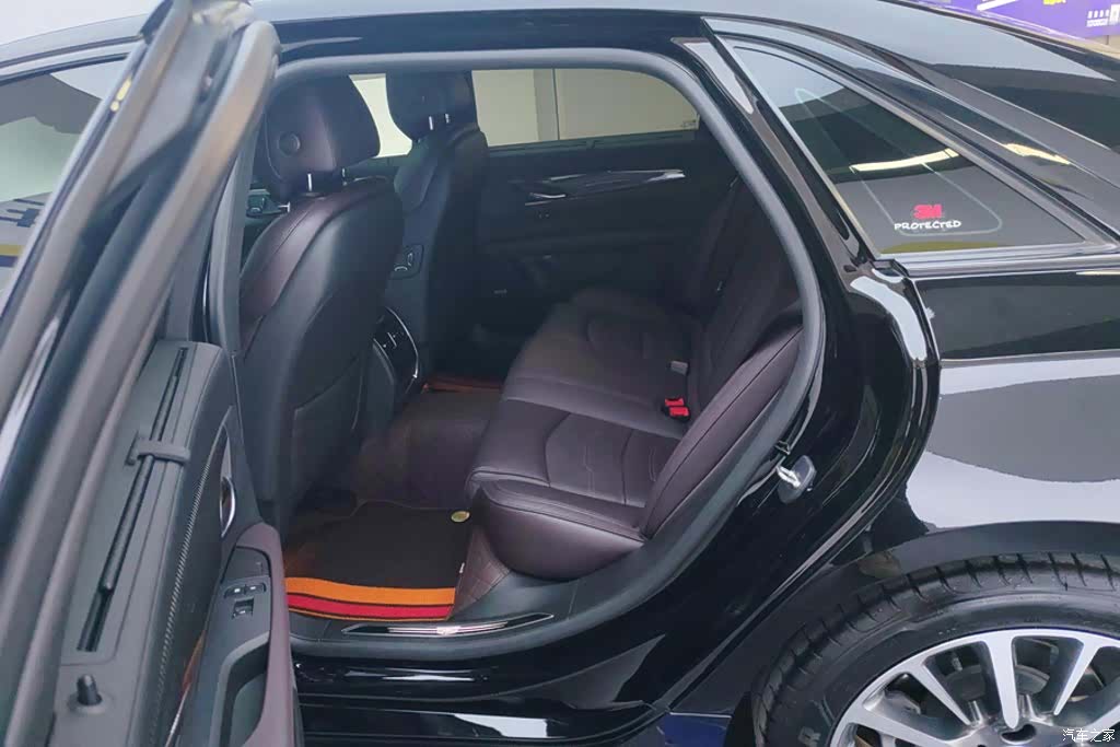 Cadillac CT6, 2023 11