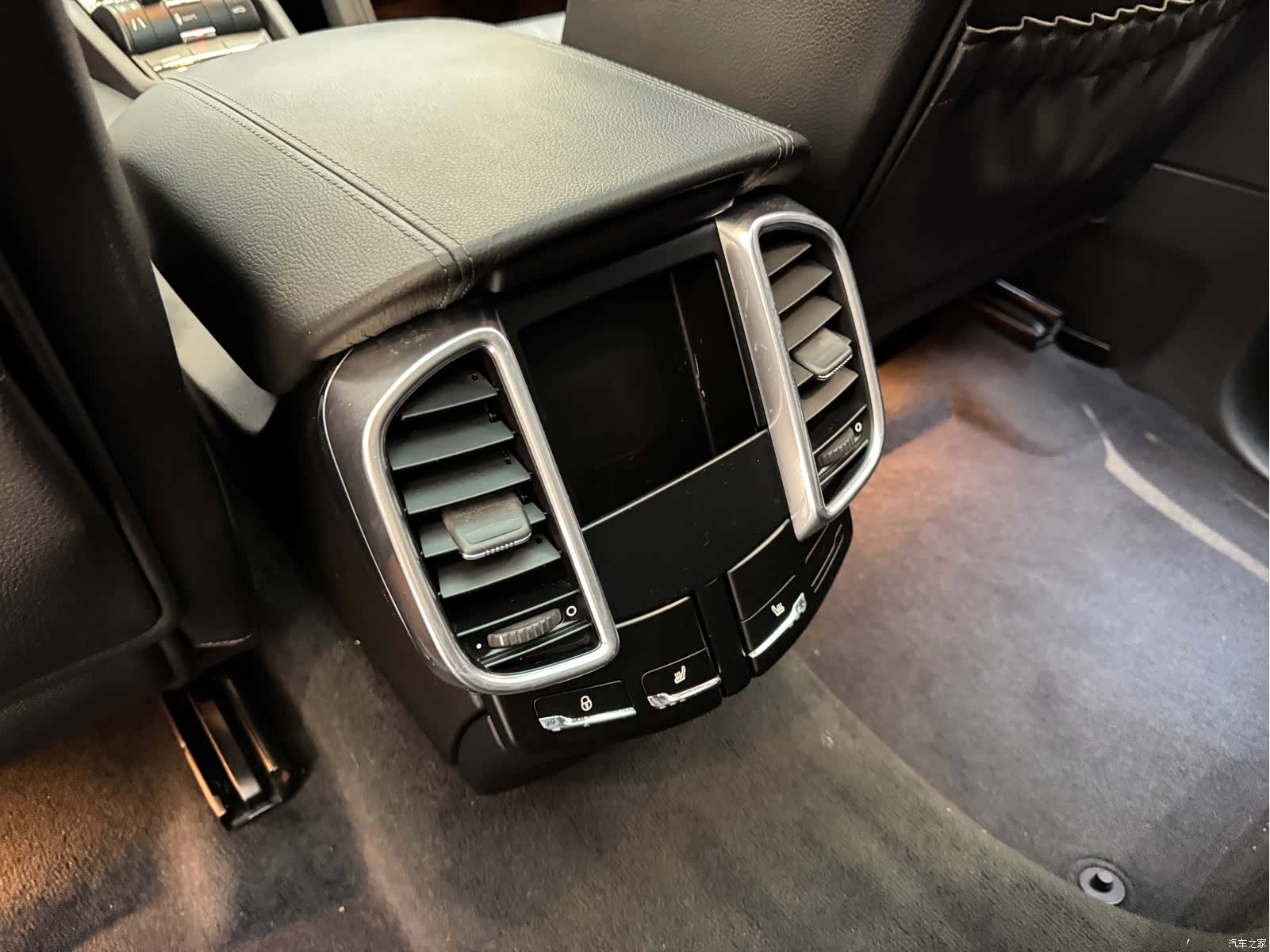 Porsche Cayenne, 2013 12
