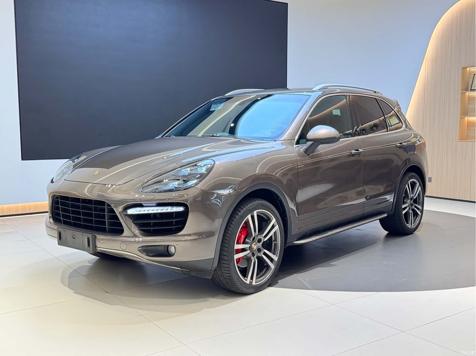 Porsche Cayenne, 2013 1