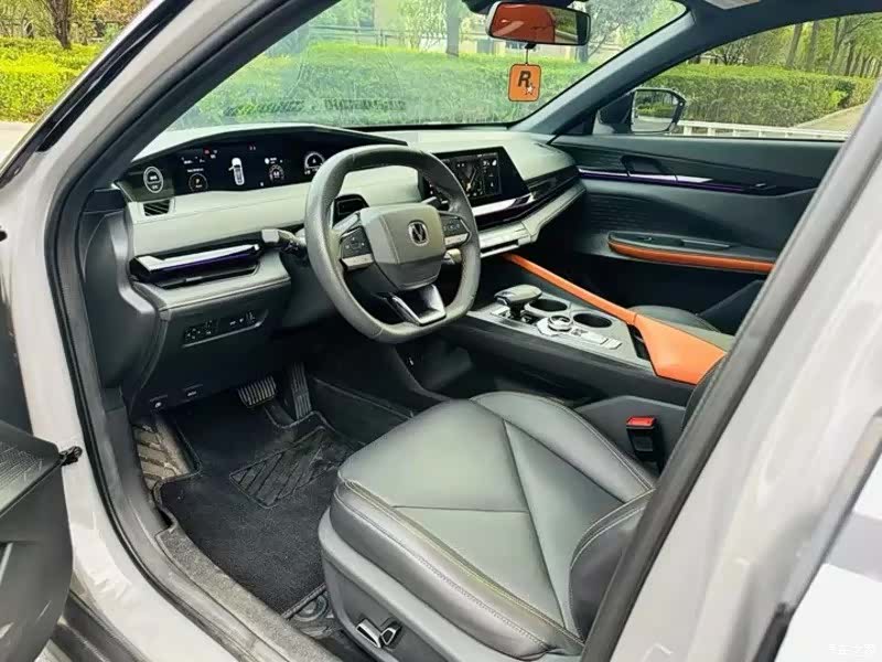Changan UNI-V, 2022 6
