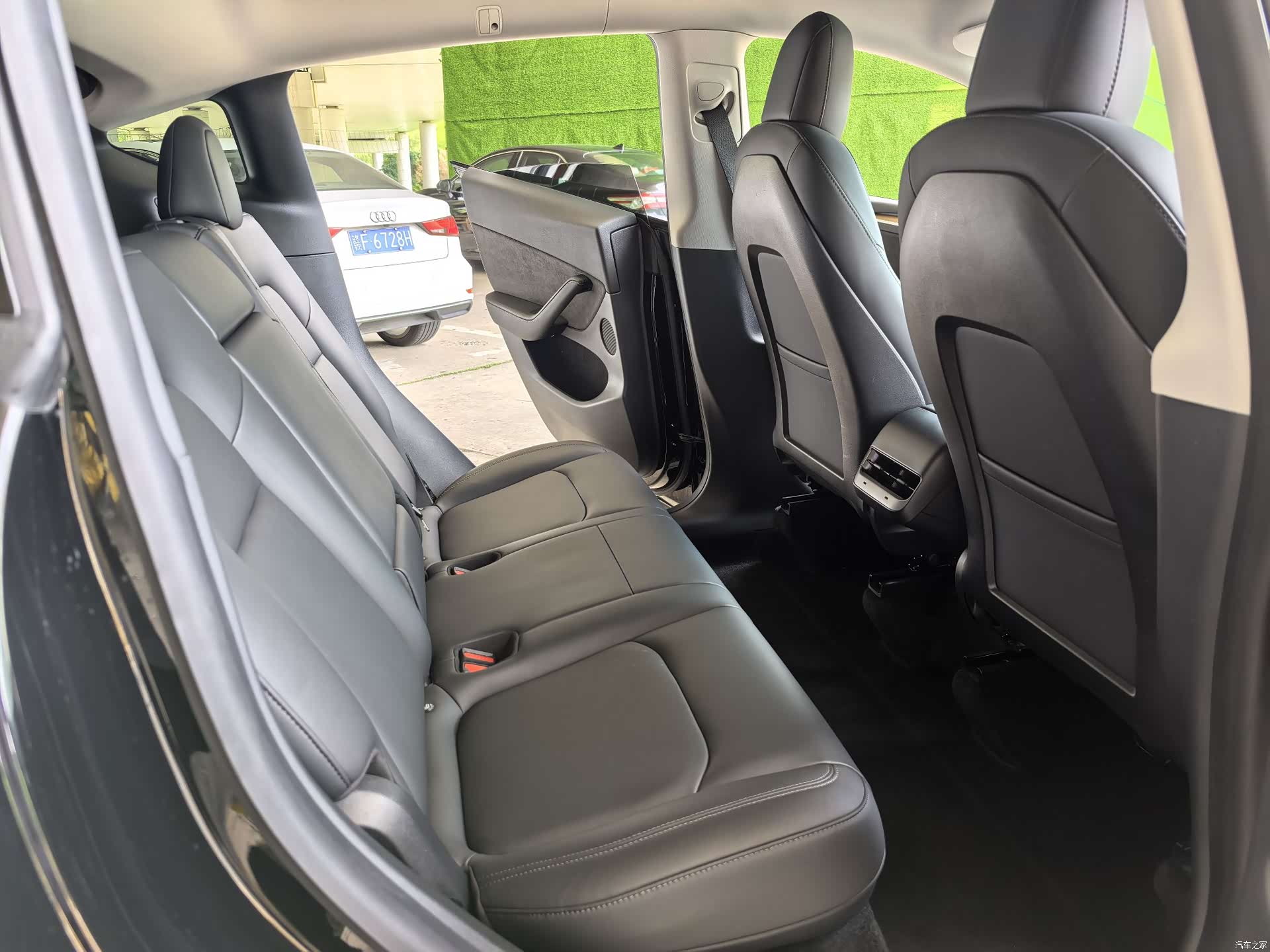 Tesla Model Y, 2021 9