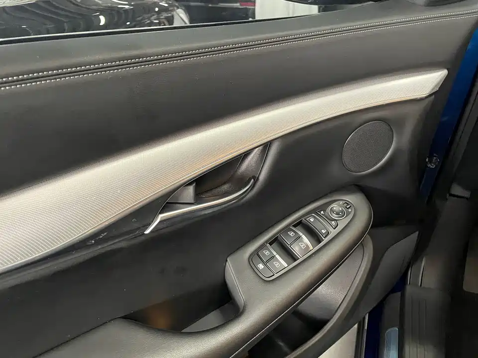 Infiniti QX50