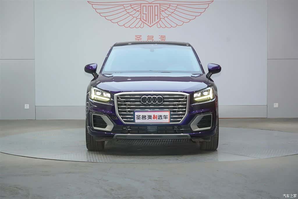 Audi Q2L, 2020 все фото