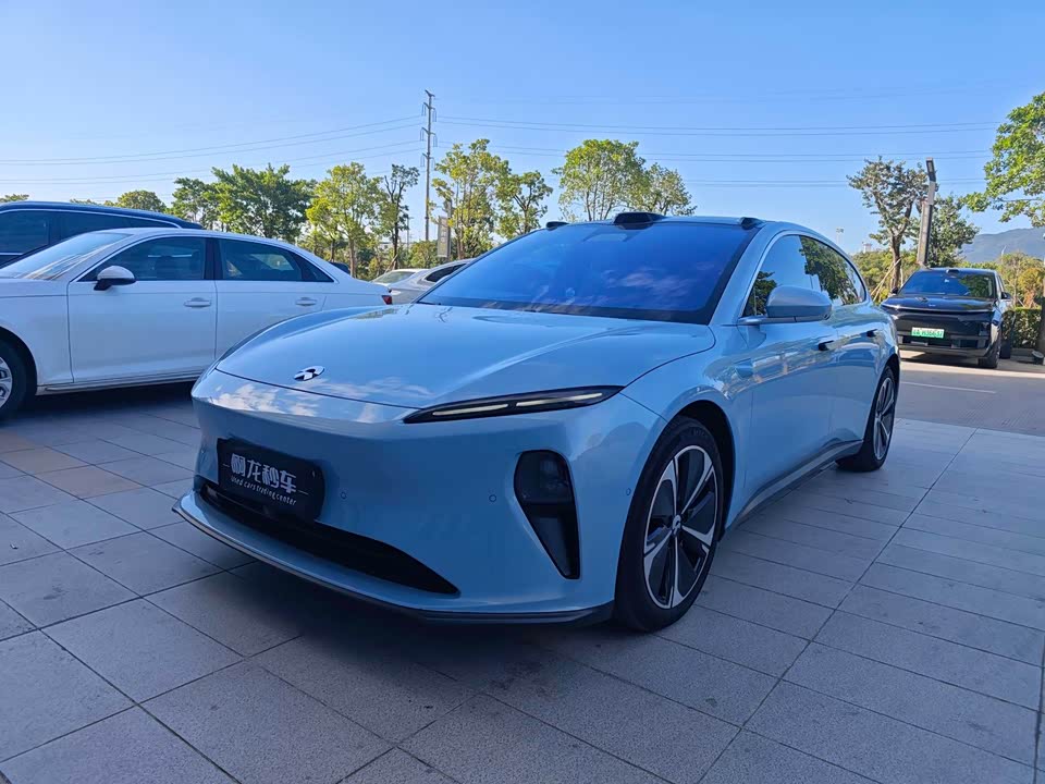 NIO ET5T