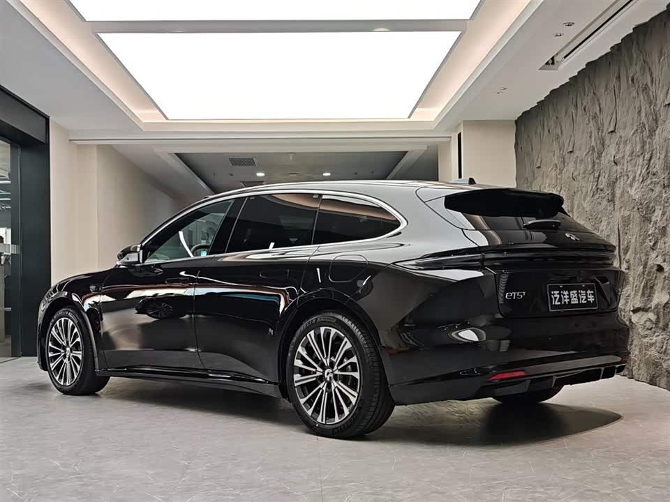 NIO ET5T