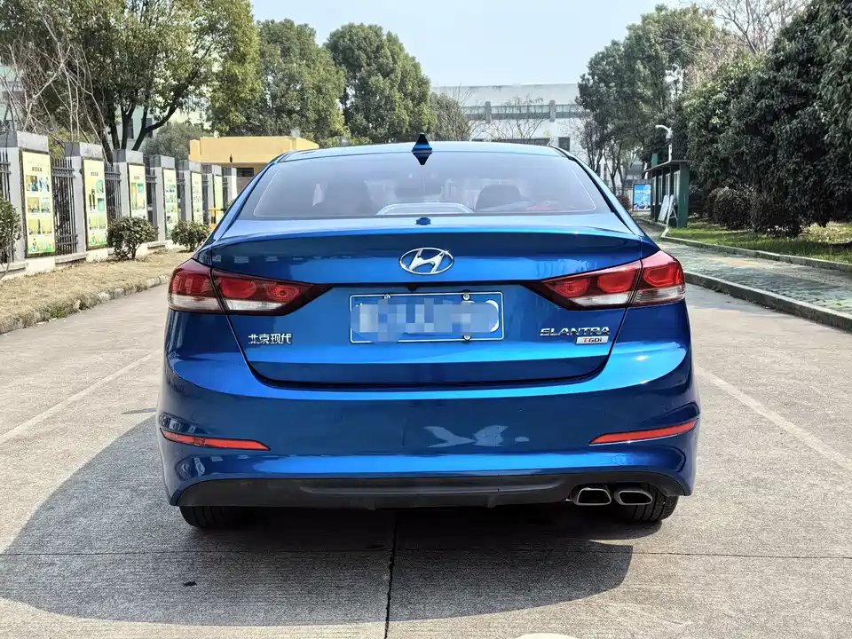 Hyundai Lead