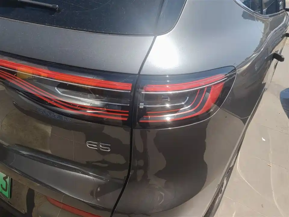 Geely Galaxy Galaxy E5