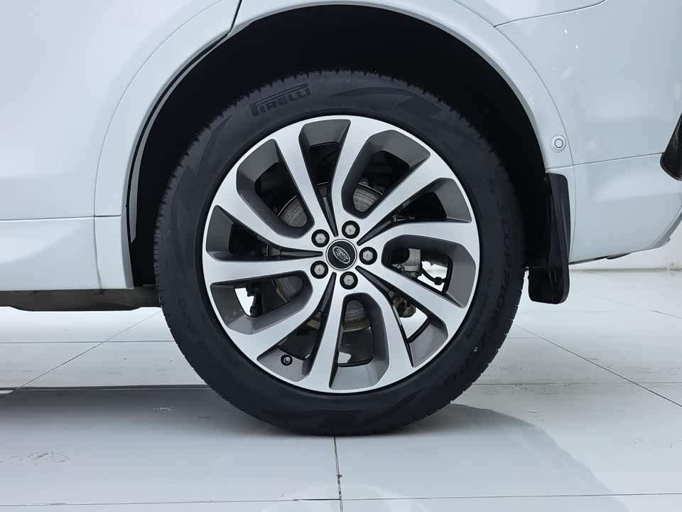 Land Rover Discover sports