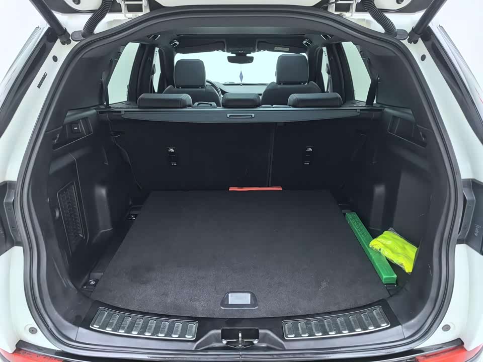 Land Rover Discover sports