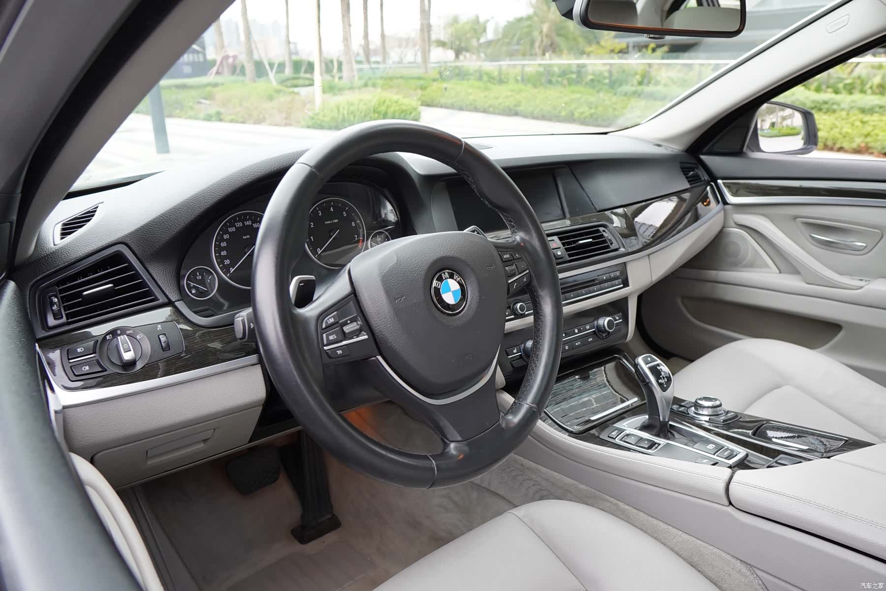 BMW 5 Series, 2012 14