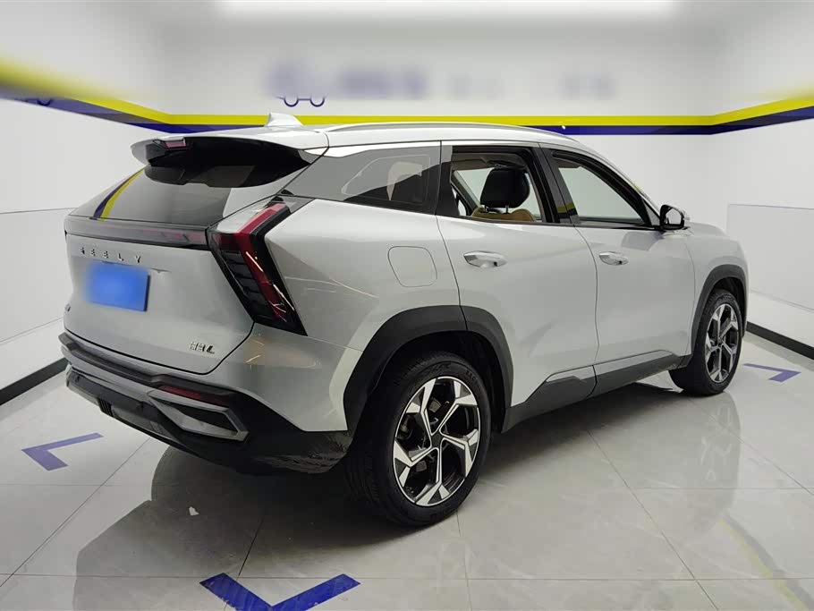 Geely Atlas L