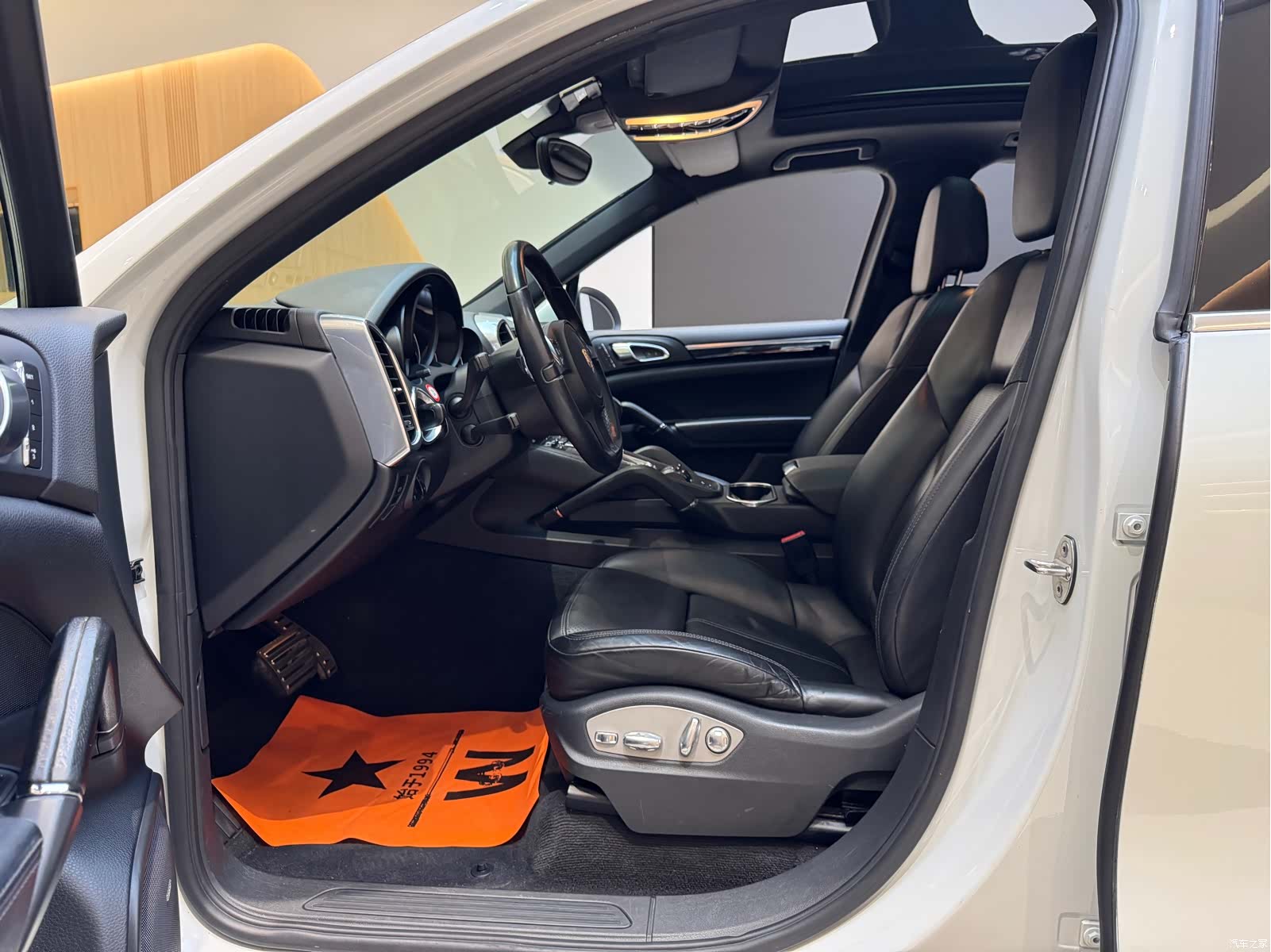 Porsche Cayenne, 2012 16