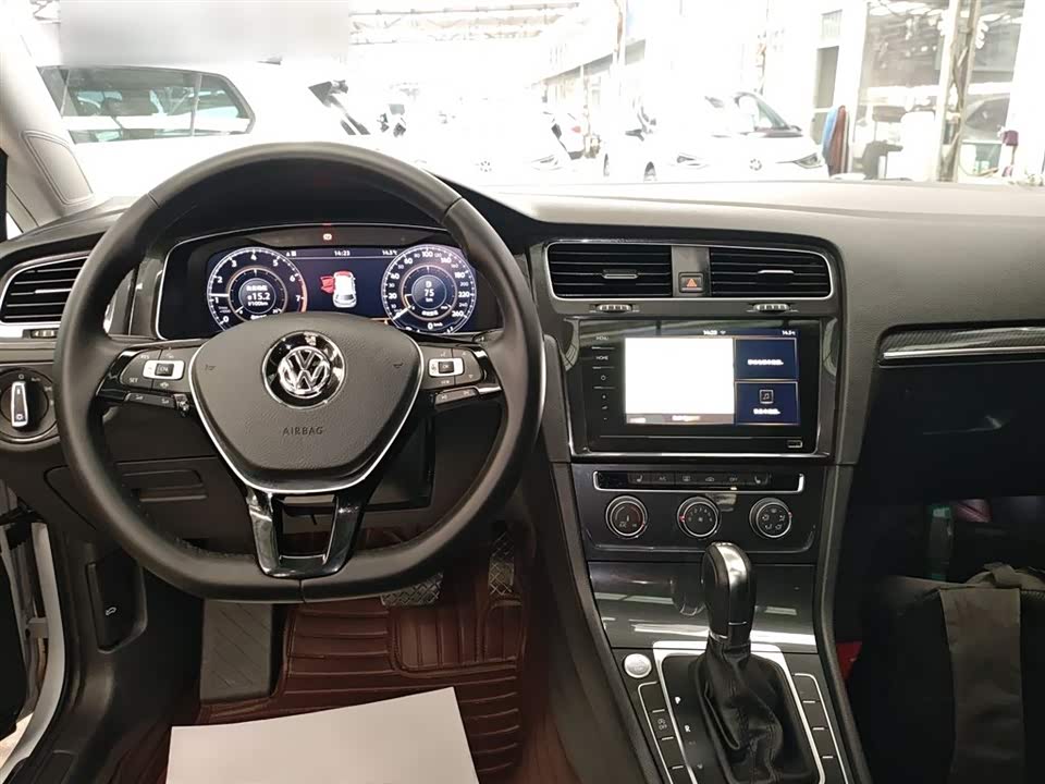 Volkswagen golf
