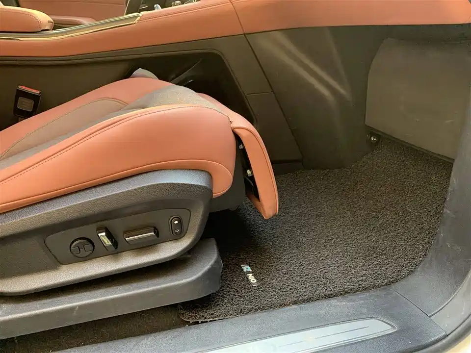 NIO EC6