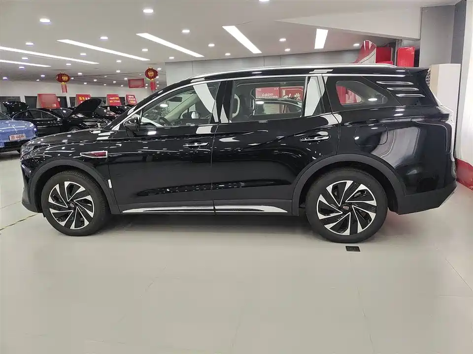 Hongqi HS7 PHEV