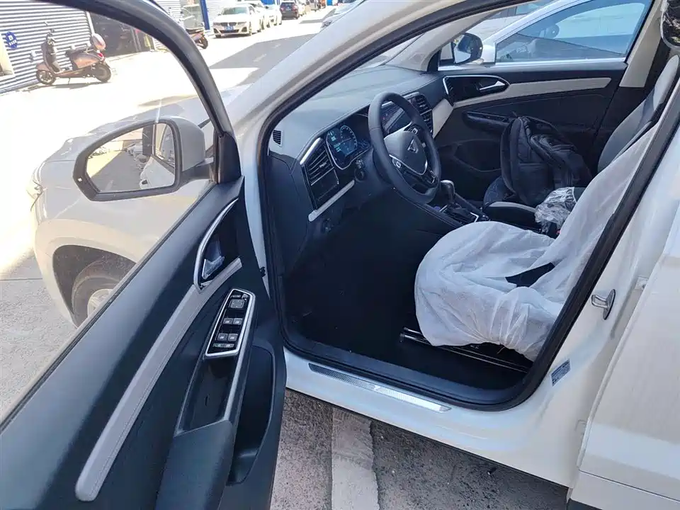 Jetta VS5