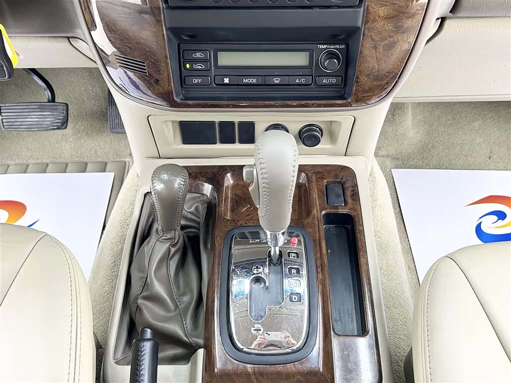 Nissan Patrol, 2004 11