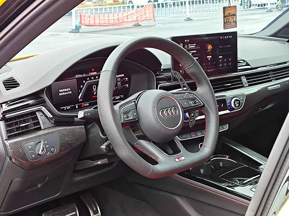 Audi S4
