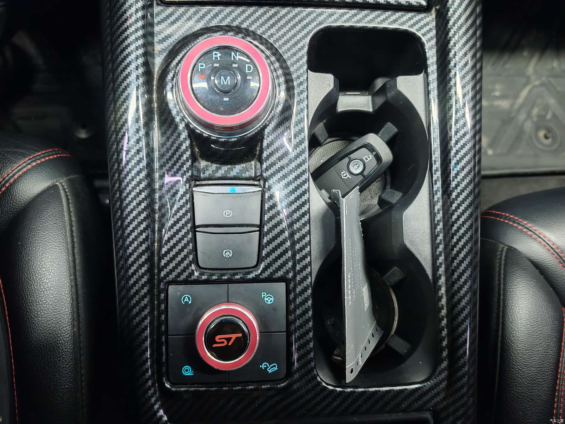Ford Explorer, 2021 9