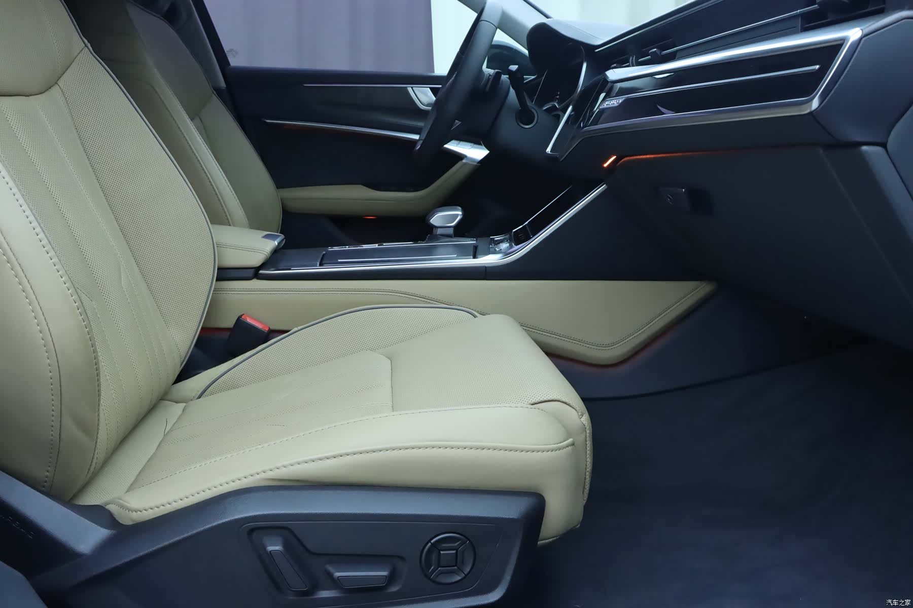 Audi A6L, 2021 8