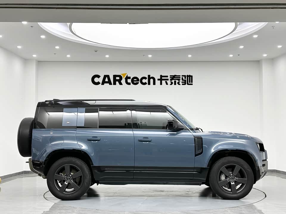 Land Rover guard