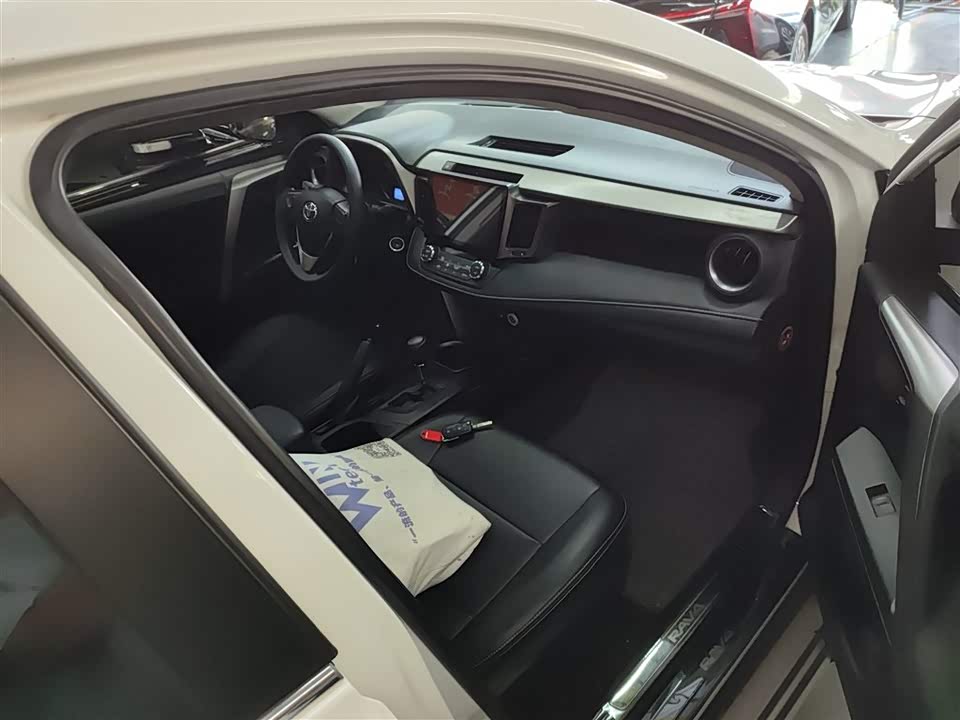 Toyota RAV4 Rongfang