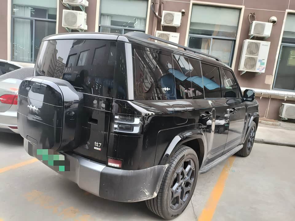 BYD Titanium 7