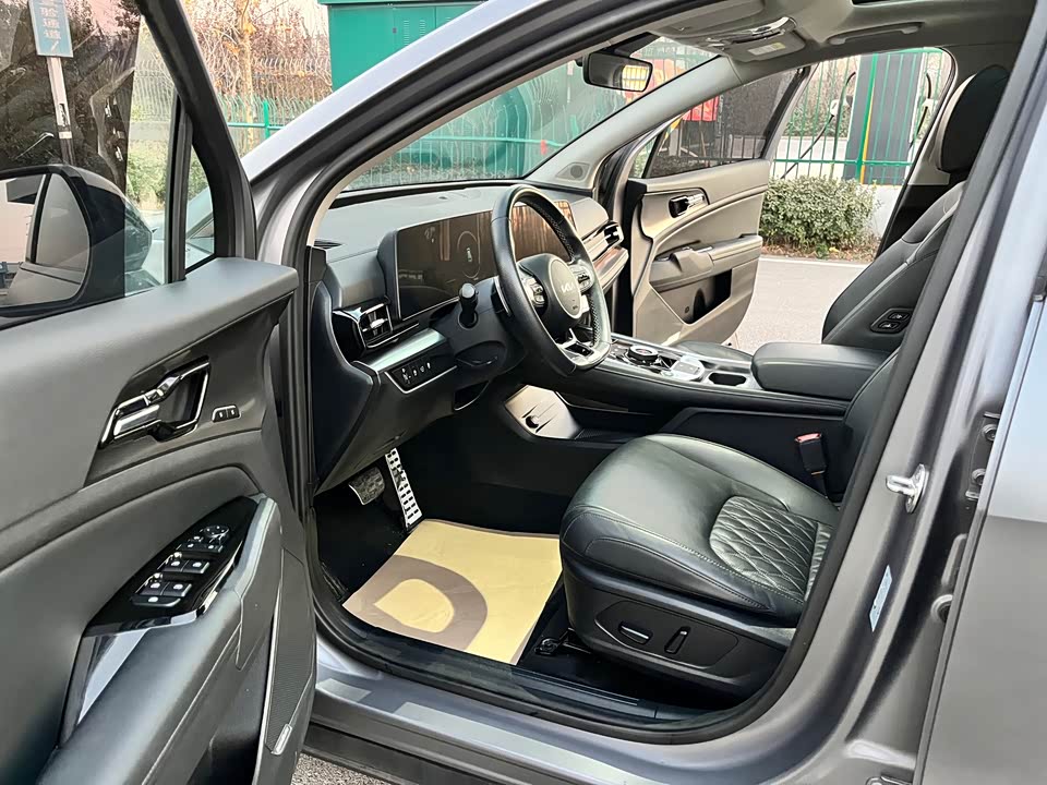 Kia Lion Platinum expands the world