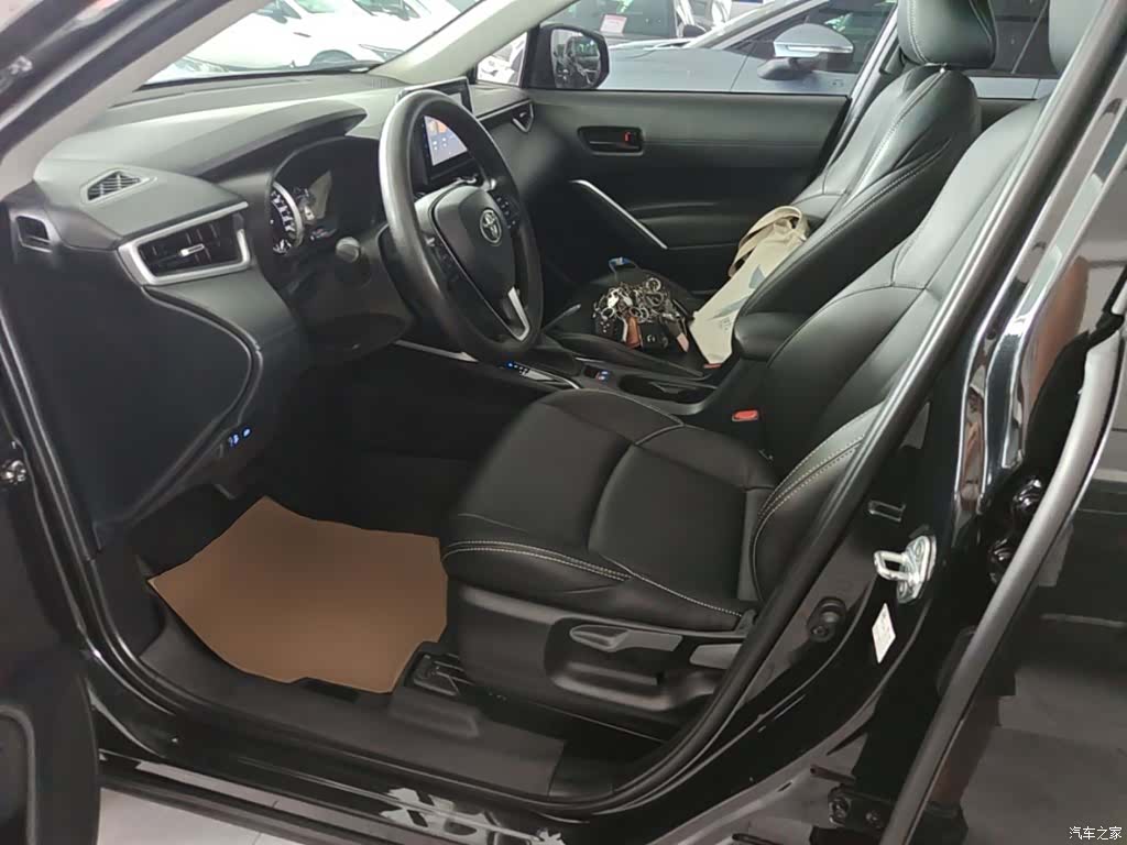 Toyota Frontlander, 2023 15
