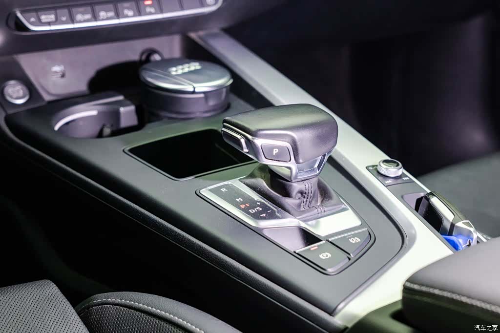 Audi A4L, 2020 14