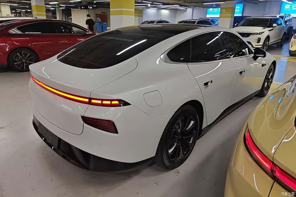 Xpeng P7, 2022 3