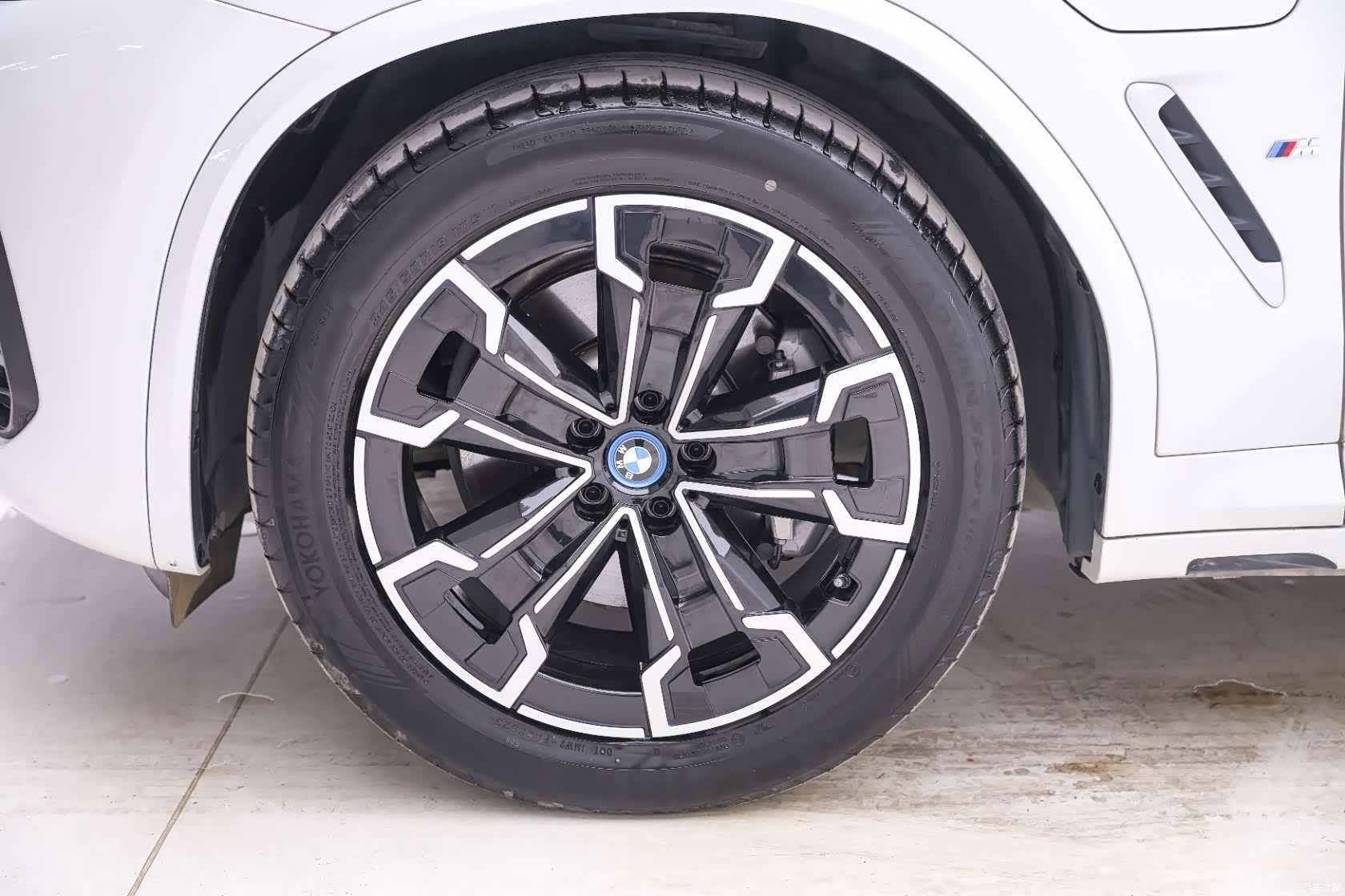 BMW iX3, 2023 12