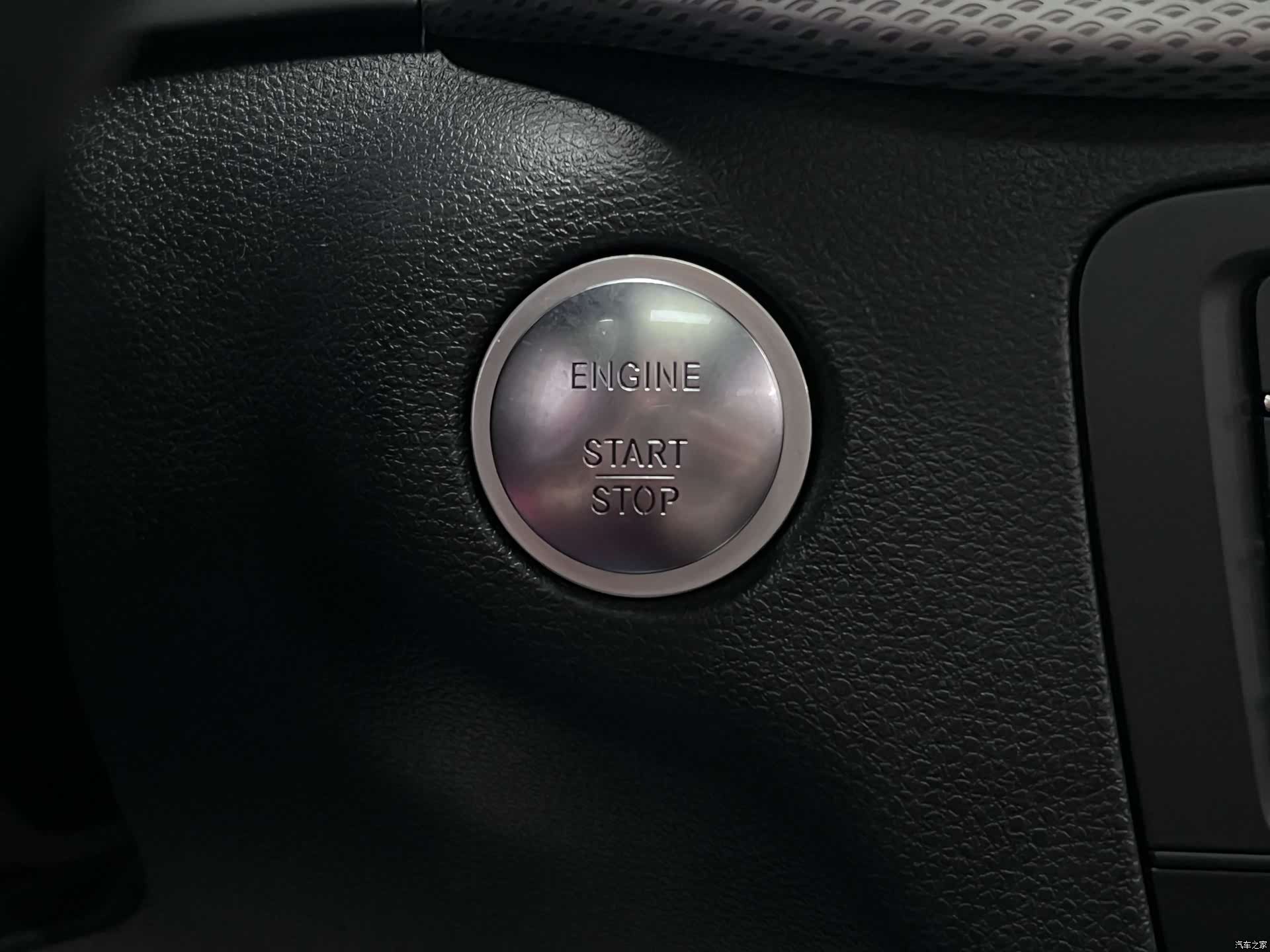 Mercedes-Benz B-Class, 2018 30