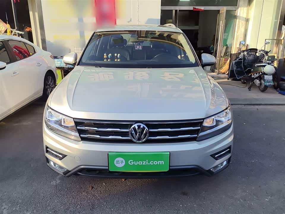 Volkswagen Tiguan L