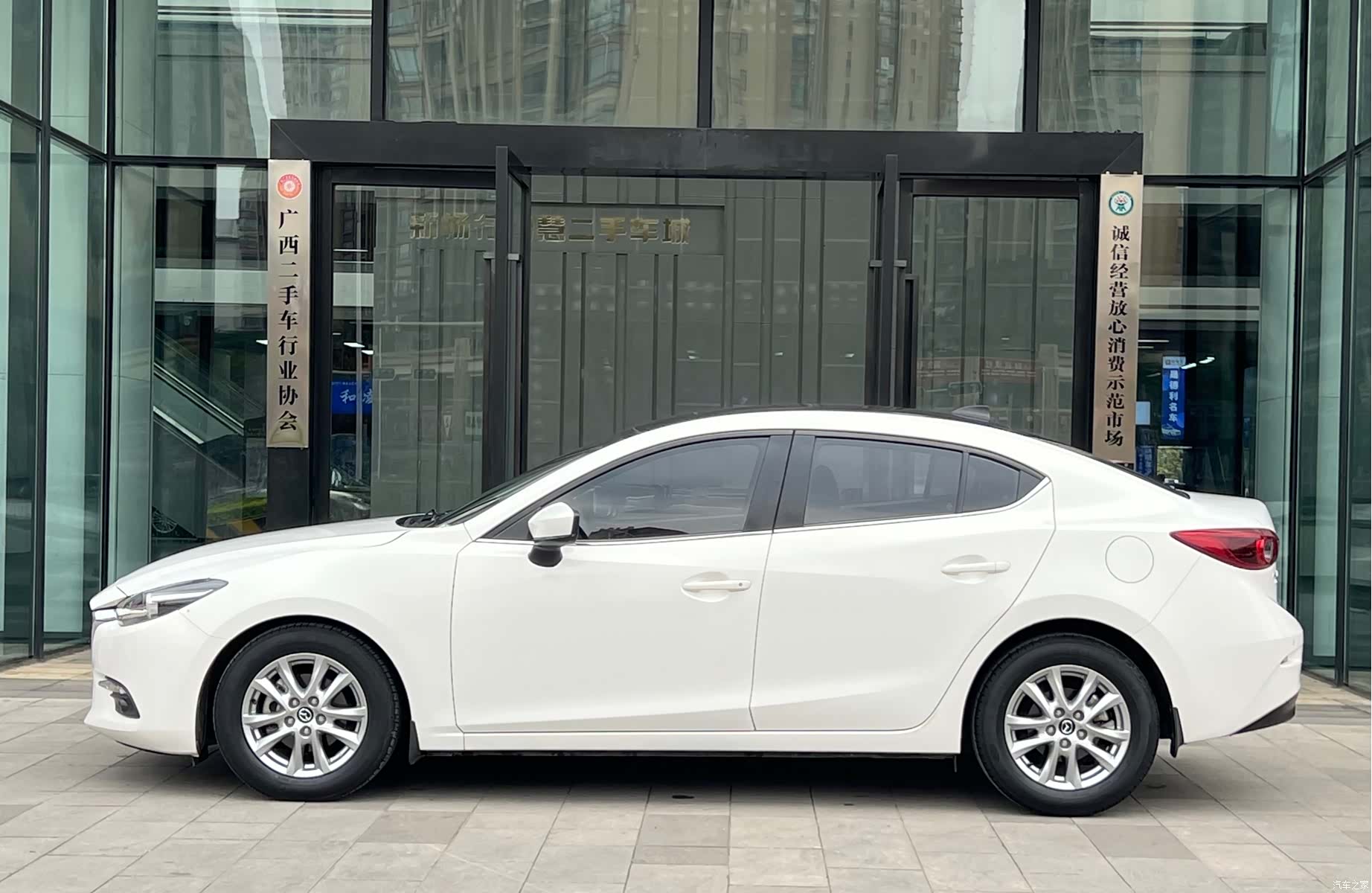 Mazda Mazda3, 2019 3