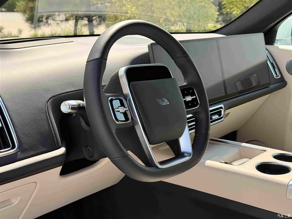 Li Auto L7, 2023 все фото