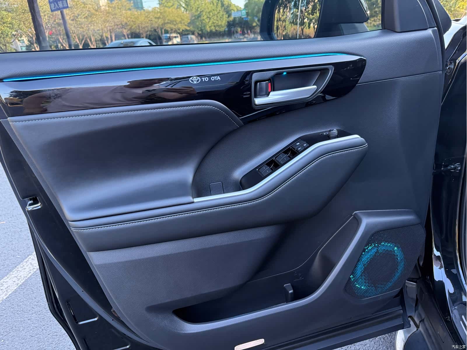 Toyota Highlander, 2024 11