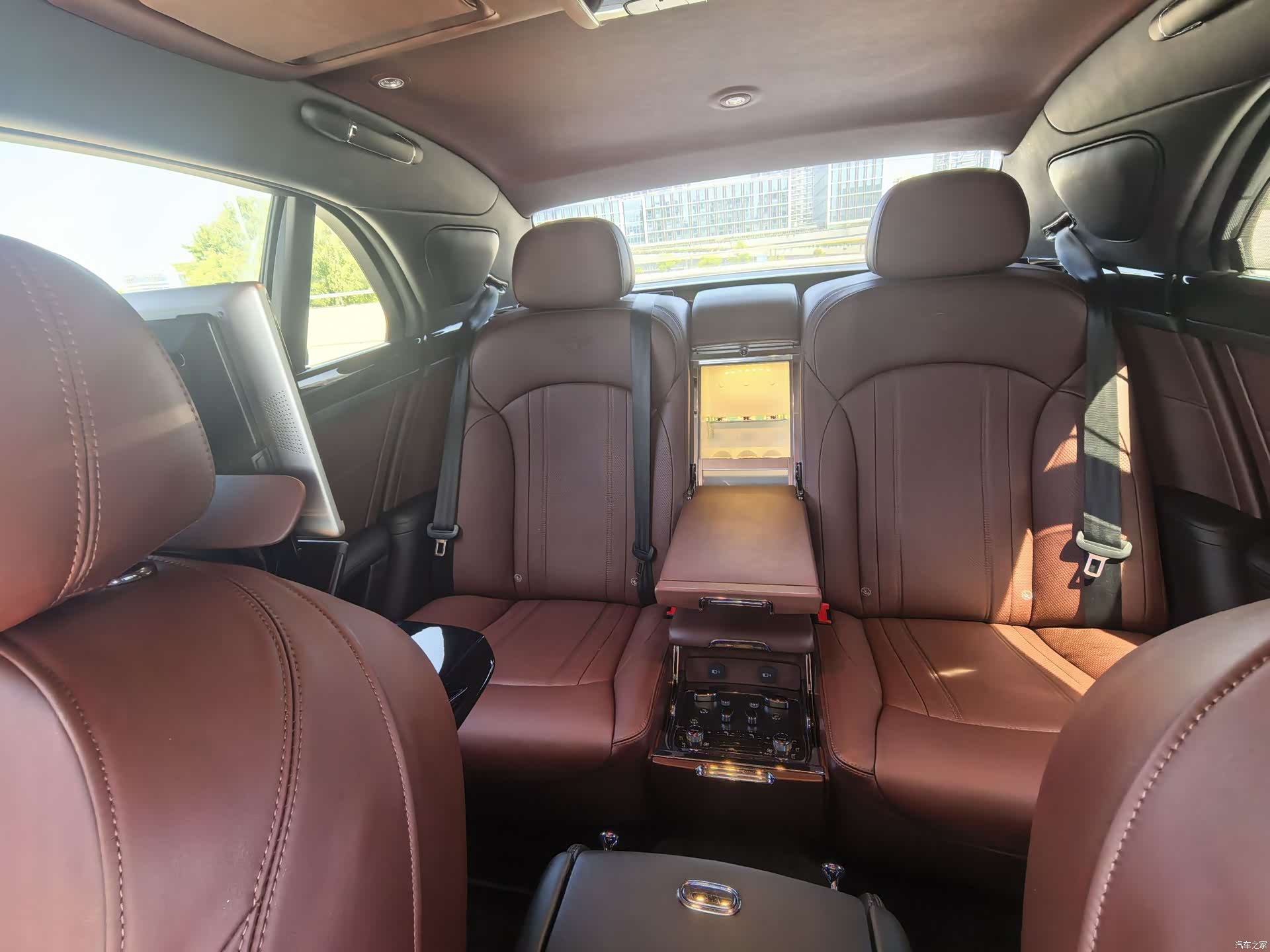 Bentley Mulsanne, 2018 12