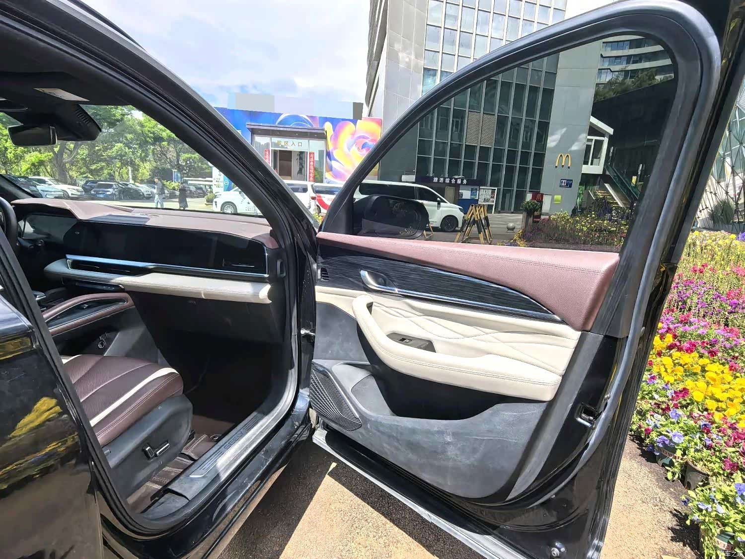Geely Xingyue L, 2022 10