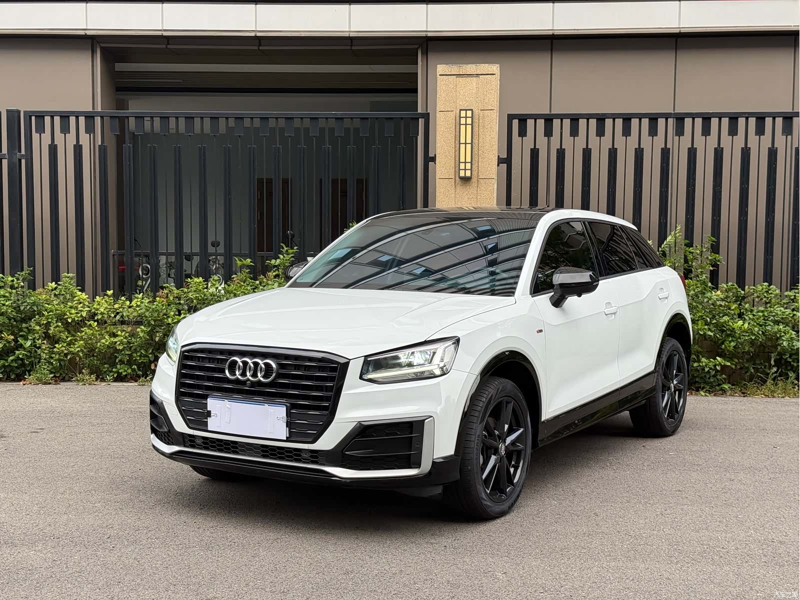 Audi Q2L, 2020 3