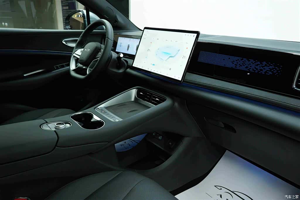 BYD HiAce, 2025 24