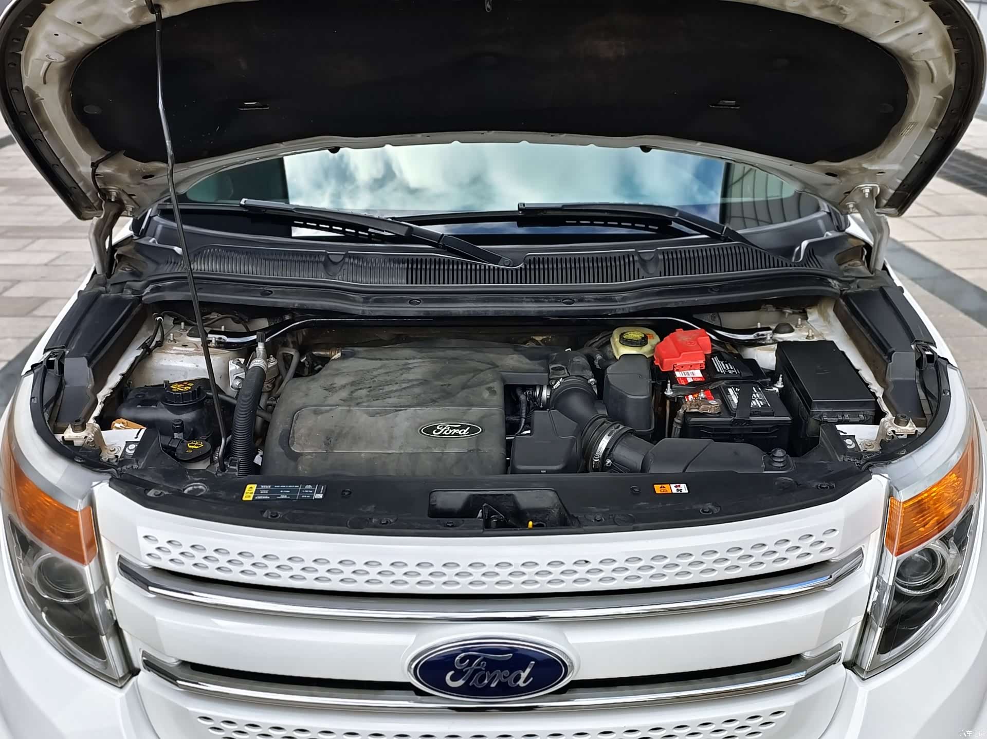 Ford Explorer, 2015 12