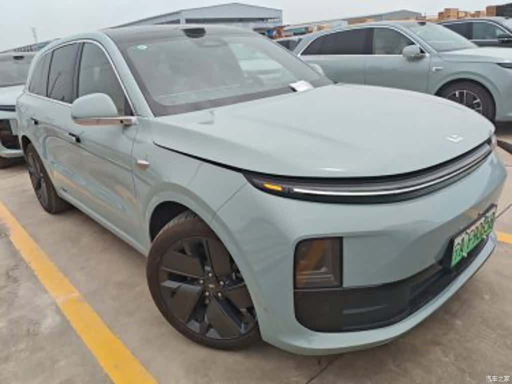 Li Auto L6, 2025 3