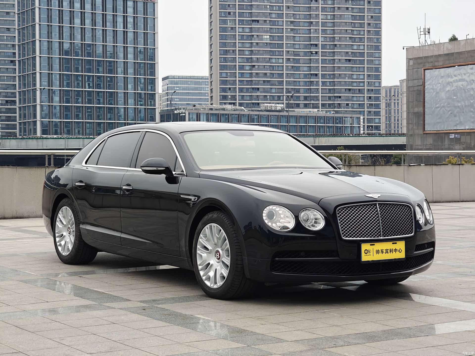 Bentley Flying Spur, 2017 все фото