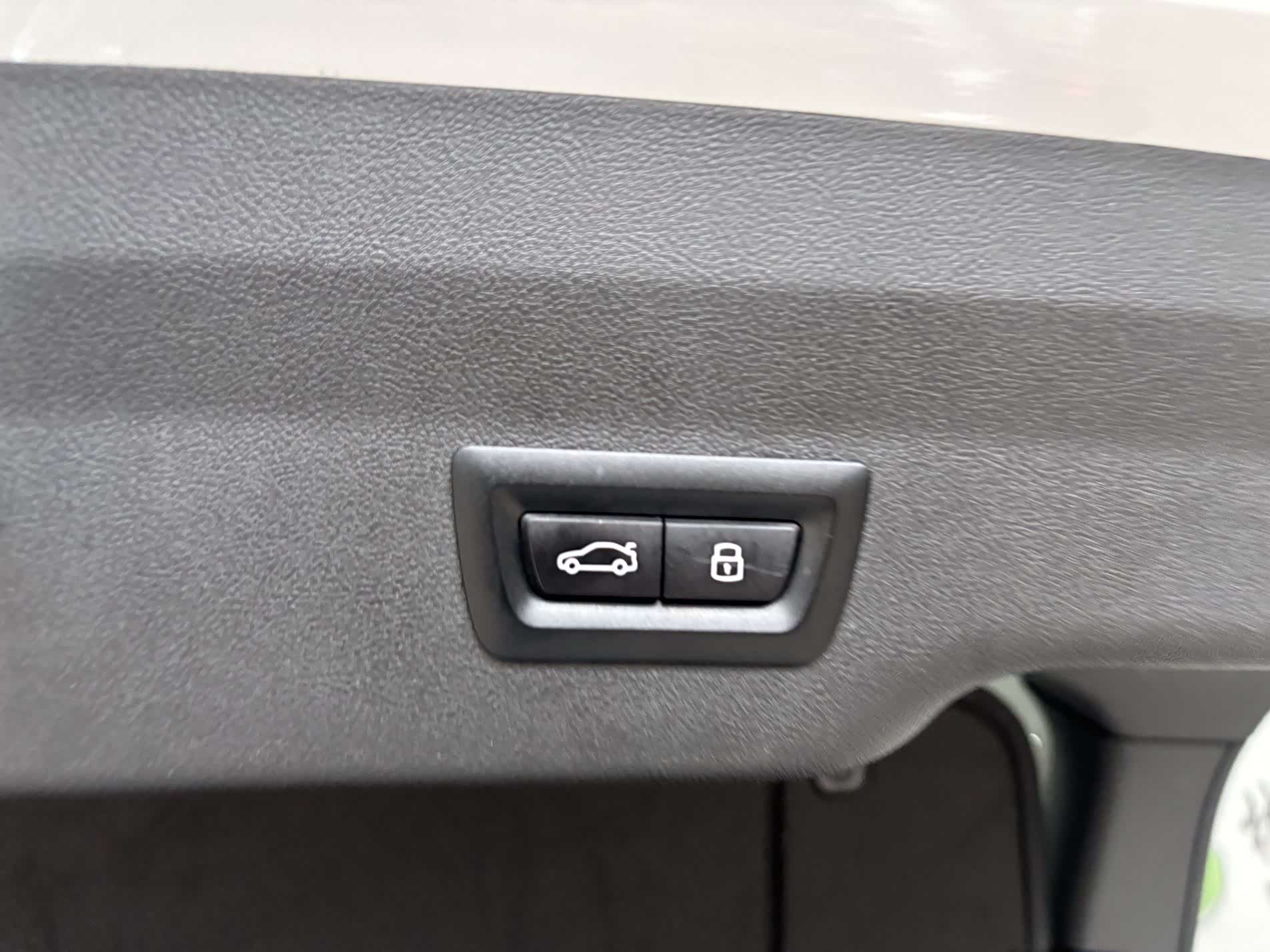 BMW 6 Series GT, 2024 32