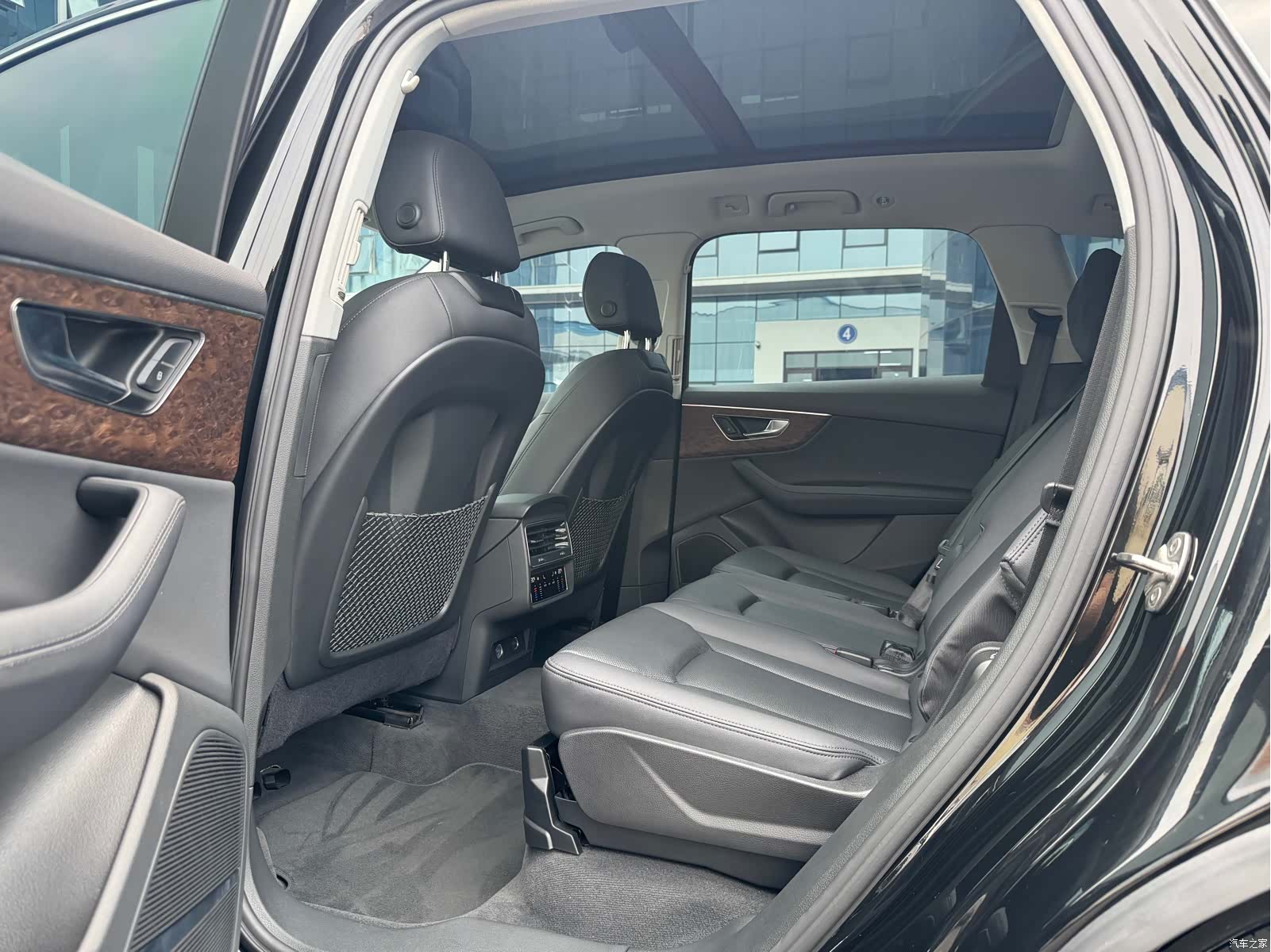 Audi Q7, 2023 8
