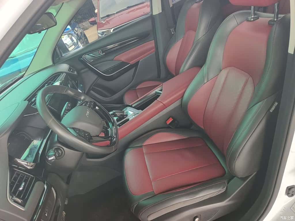 DongFeng AX7, 2022 15