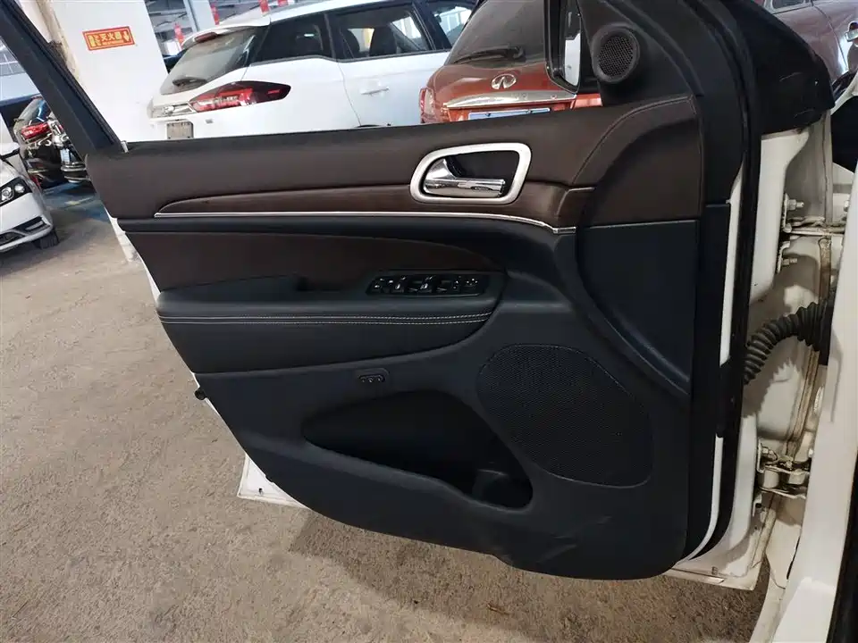 Jeep Grand Cherokee Jeep Grand Cherokee